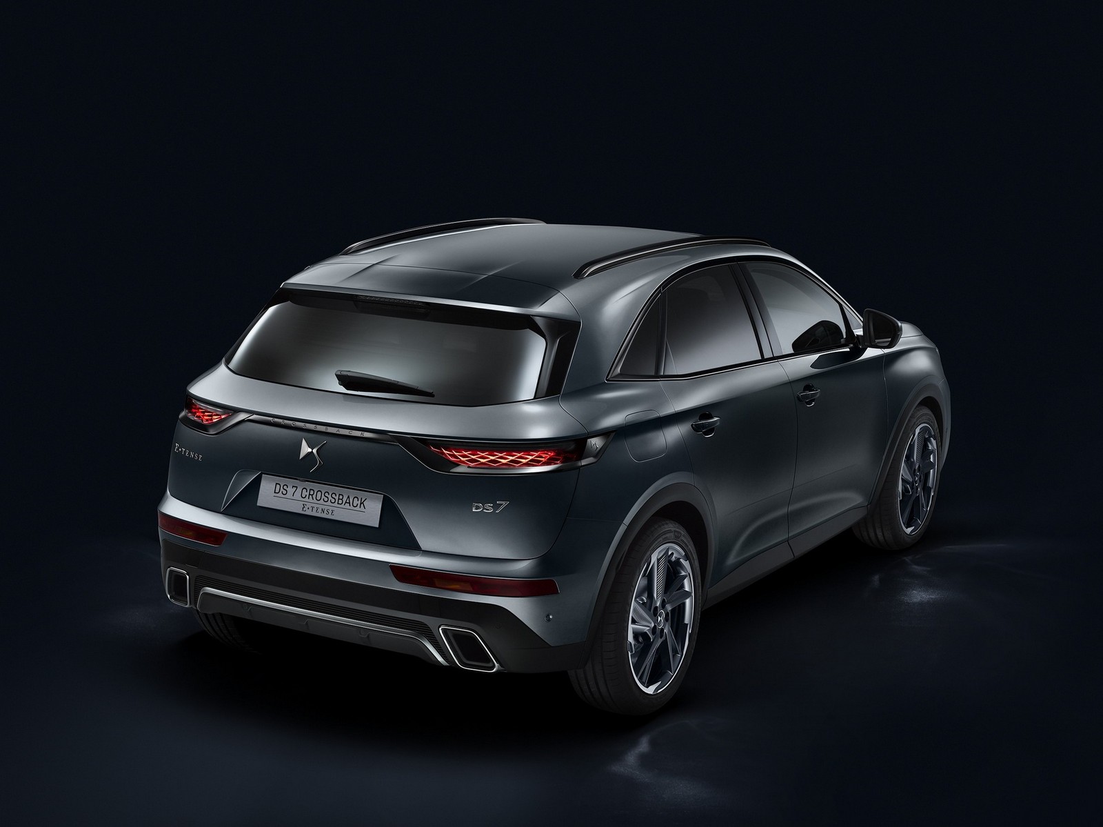 2021 DS 7 CROSSBACK LIGNE NOIRE Fabricante DS AUTOMOBILES PlanetCarsZ